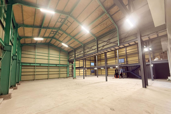 川口倉庫3 画像