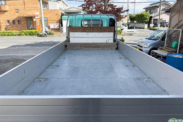 セミワイド車 画像