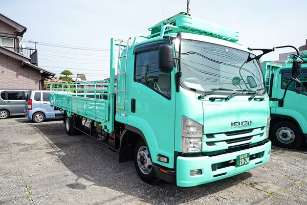 フルワイド車2輌 画像